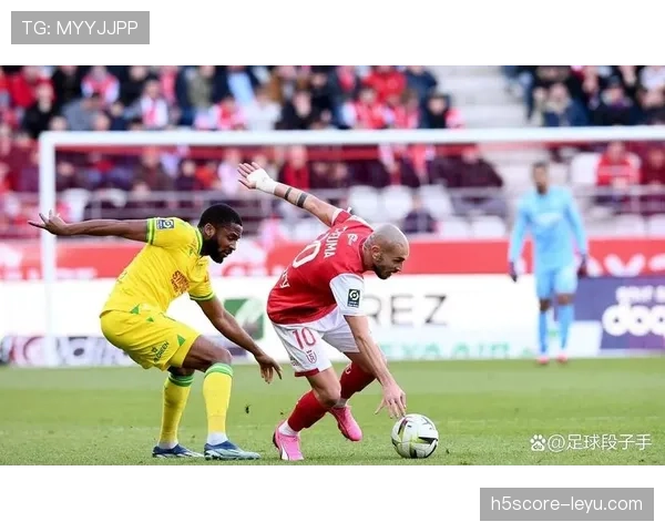 南特主帅战术革新奏效,率队豪取连胜引热议 南特主帅战术革新奏效,率队豪取连胜引热议