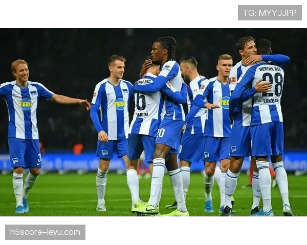 莱切战术革新:高压逼抢结合快速反击显著提升球队竞争力 莱切战术革新:高压逼抢结合快速反击显著提升球队竞争力