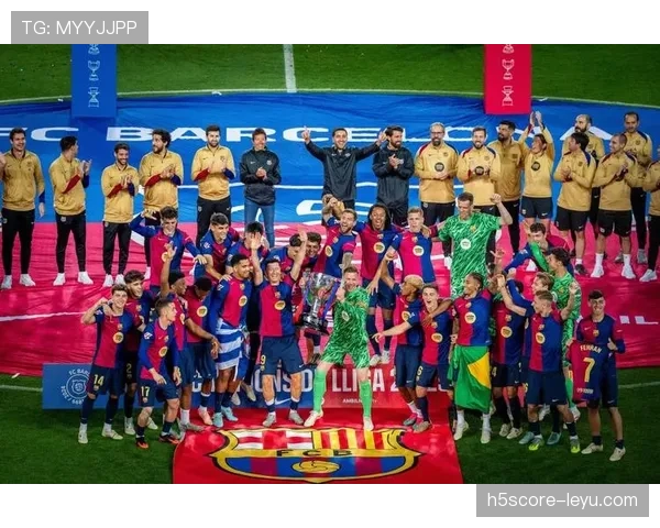 巴萨防线被打穿,全队压迫体系失灵致防守漏洞频现 巴萨防线被打穿,全队压迫体系失灵致防守漏洞频现